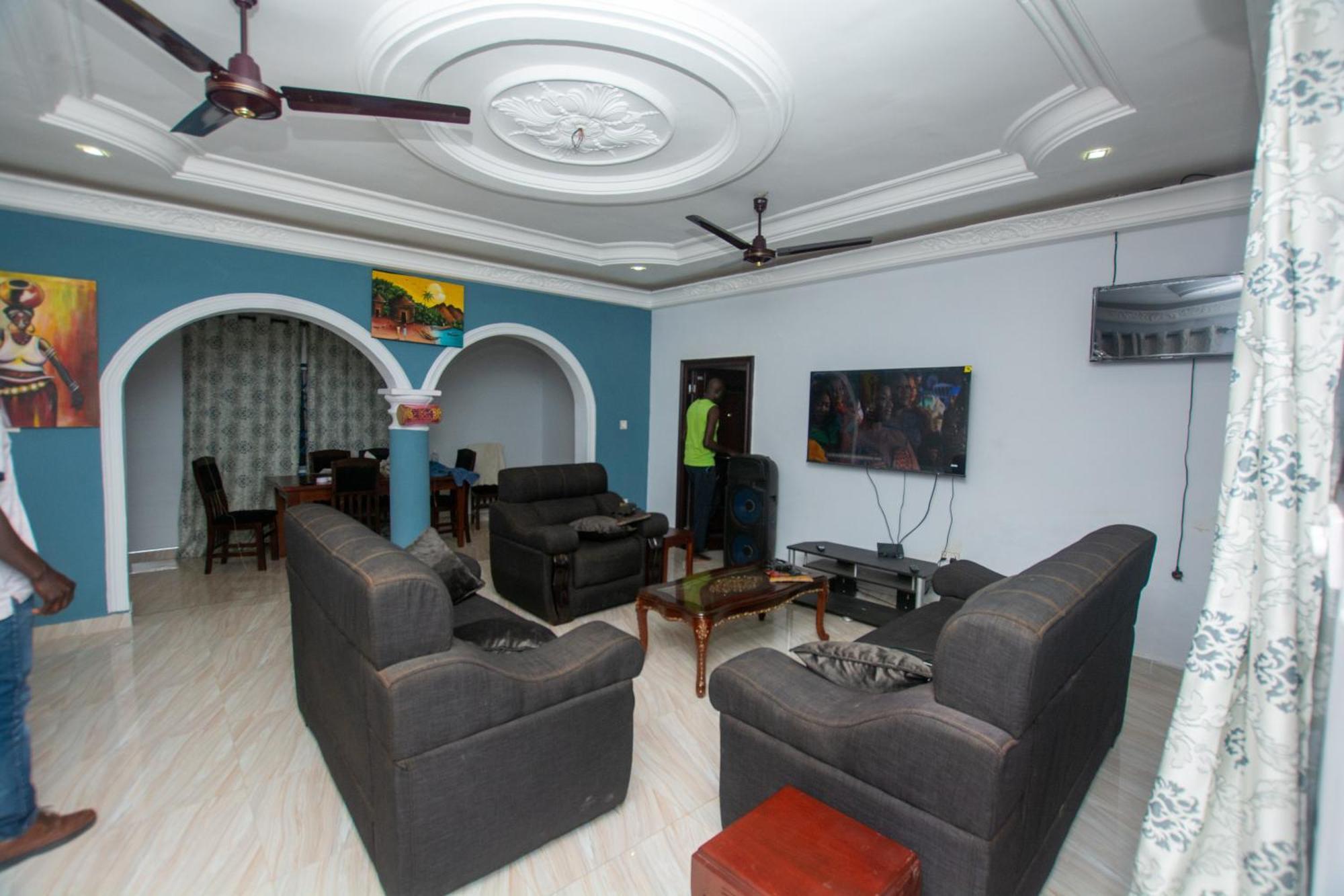 Yaa Asantewaa Inn Ejisu Exterior photo