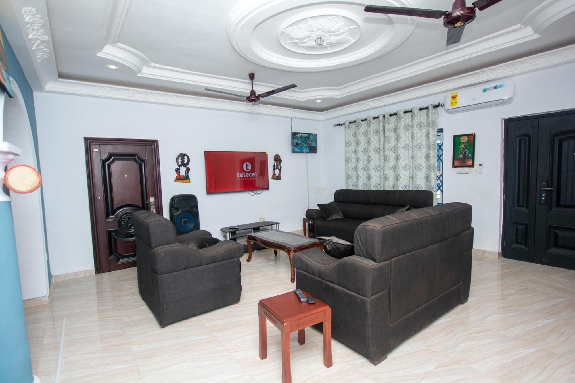 Yaa Asantewaa Inn Ejisu Exterior photo